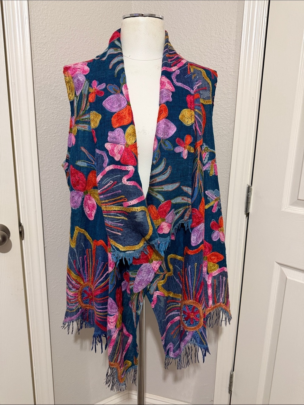 Soft Surroundings Waterfall Embroidered Floral Fringe Vest Wool Multicolor Boho